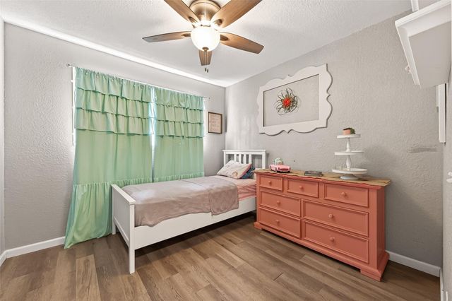 2805 Woodlawn Street, Dickinson, TX 77539