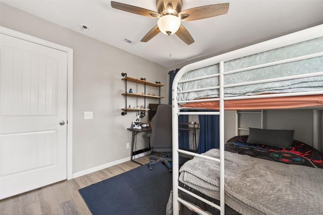 2805 Woodlawn Street, Dickinson, TX 77539