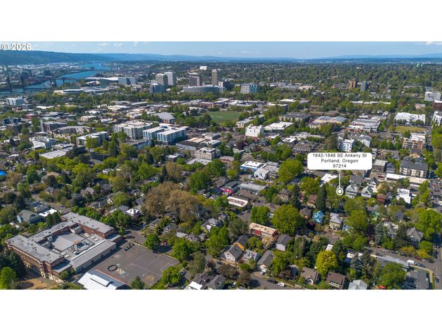-1 Se ANKENY St, Portland, OR 97214