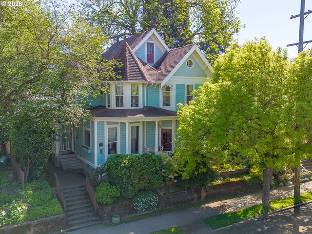 -1 Se ANKENY St, Portland, OR 97214