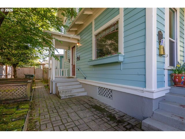 -1 Se ANKENY St, Portland, OR 97214