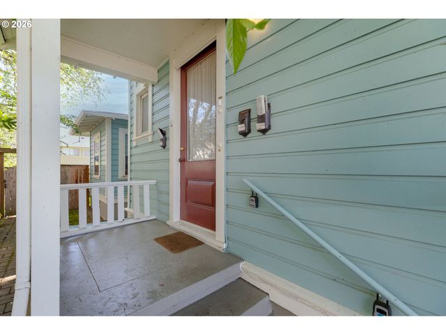 -1 Se ANKENY St, Portland, OR 97214