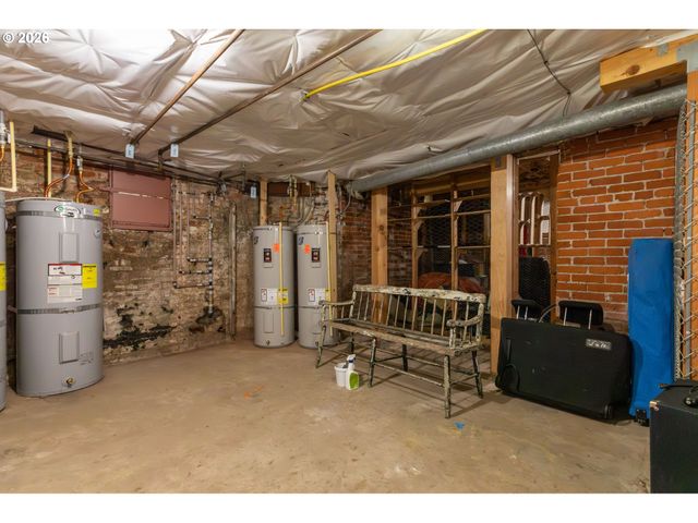 -1 Se ANKENY St, Portland, OR 97214