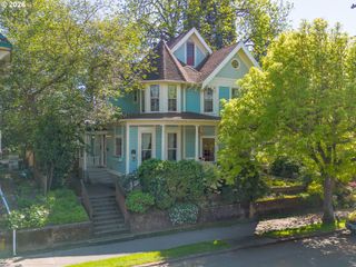 -1 Se ANKENY St, Portland, OR 97214