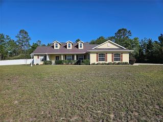 6371 N Mead Terrace, Citrus Springs, FL 34433