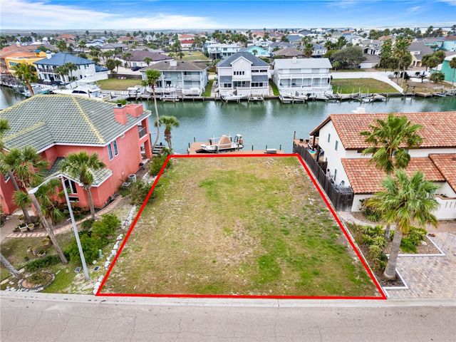 389 Marina Dr, Port Aransas, TX 78373