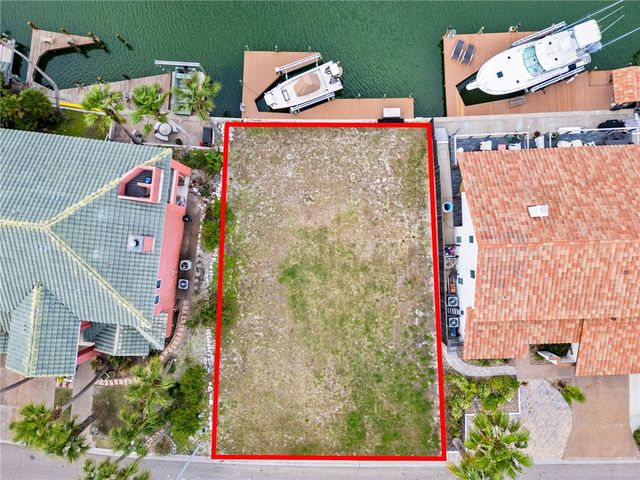 389 Marina Dr, Port Aransas, TX 78373