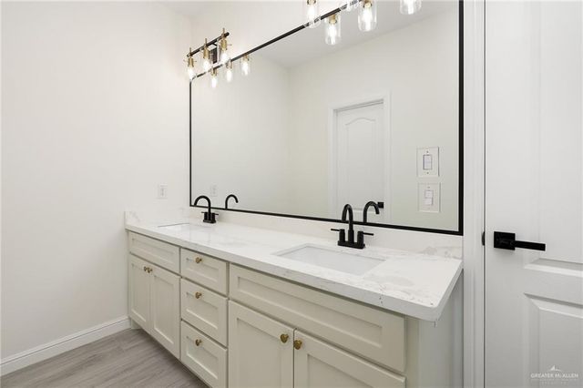 5204 Shalom Drive, Edinburg, TX 78539