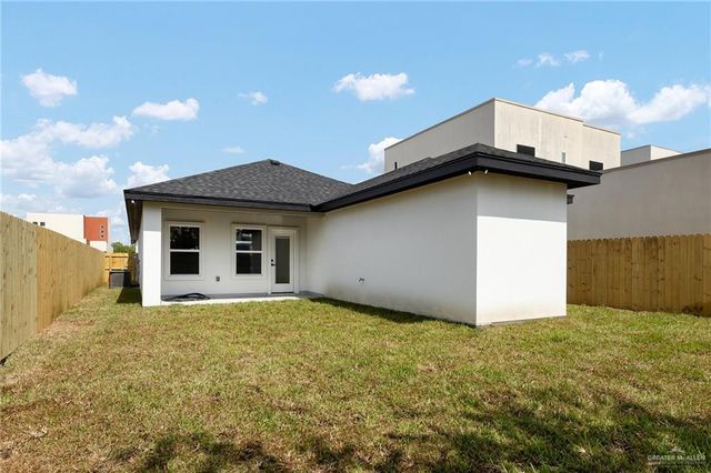 5204 Shalom Drive, Edinburg, TX 78539