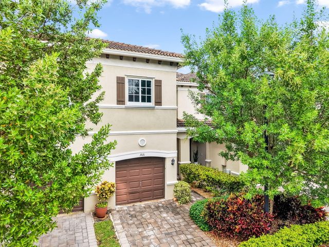 366 SE 1ST Way, Deerfield Beach, FL 33441