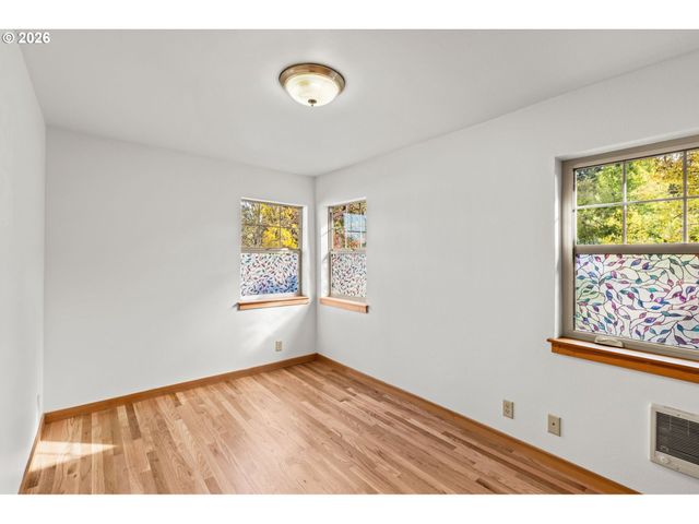 2644 POTTER St, Eugene, OR 97405