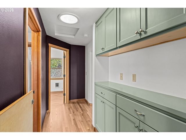 2644 POTTER St, Eugene, OR 97405