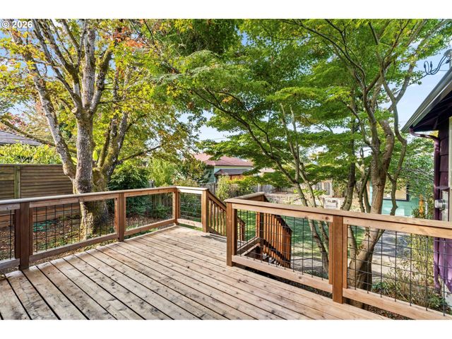 2644 POTTER St, Eugene, OR 97405