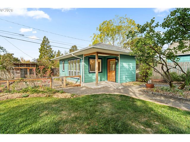 2644 POTTER St, Eugene, OR 97405
