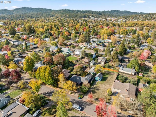 2644 POTTER St, Eugene, OR 97405