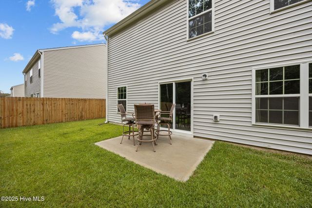 4112 Ocracoke Court, New Bern, NC 28560