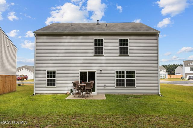 4112 Ocracoke Court, New Bern, NC 28560