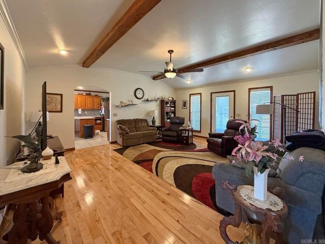 245 watson Road, Batesville, AR 72501