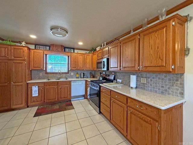 245 watson Road, Batesville, AR 72501