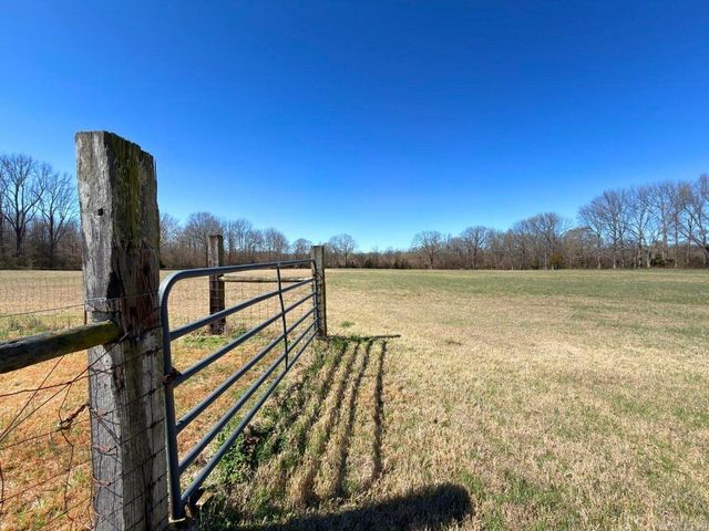245 watson Road, Batesville, AR 72501