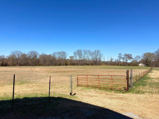 245 watson Road, Batesville, AR 72501