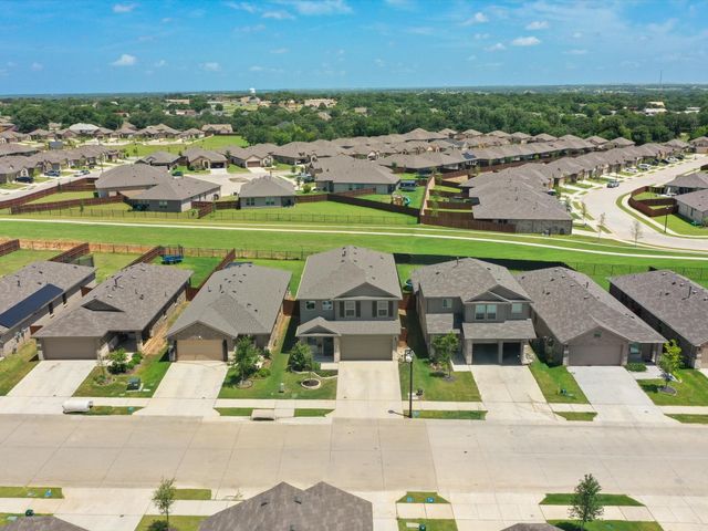 157 Greengate Drive, Boyd, TX 76023