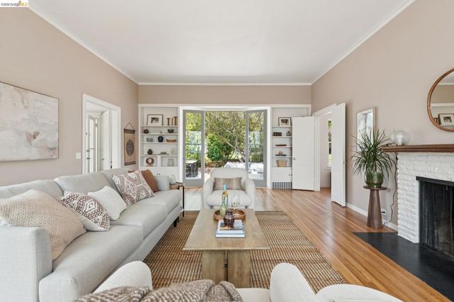 798 Creston Rd, Berkeley, CA 94708