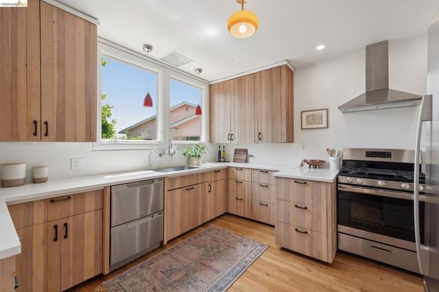 798 Creston Rd, Berkeley, CA 94708