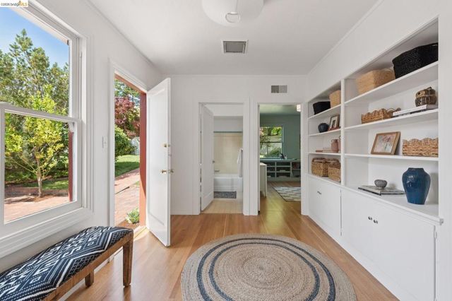 798 Creston Rd, Berkeley, CA 94708