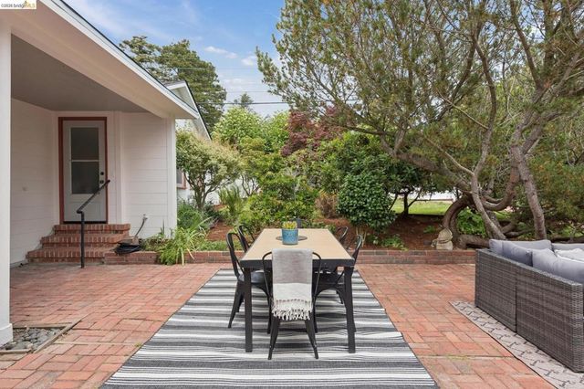 798 Creston Rd, Berkeley, CA 94708
