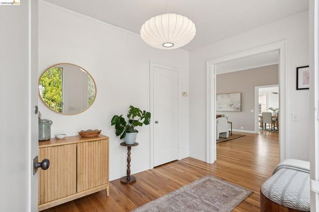 798 Creston Rd, Berkeley, CA 94708