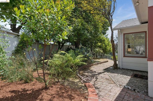 798 Creston Rd, Berkeley, CA 94708
