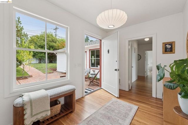 798 Creston Rd, Berkeley, CA 94708