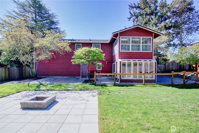 1120 SW 8th Avenue, Oak Harbor, WA 98277