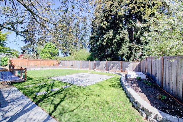 1120 SW 8th Avenue, Oak Harbor, WA 98277