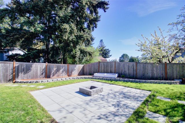 1120 SW 8th Avenue, Oak Harbor, WA 98277
