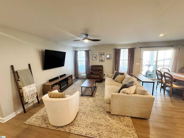 1324 Coffeetree Drive, Woodruff, SC 29388