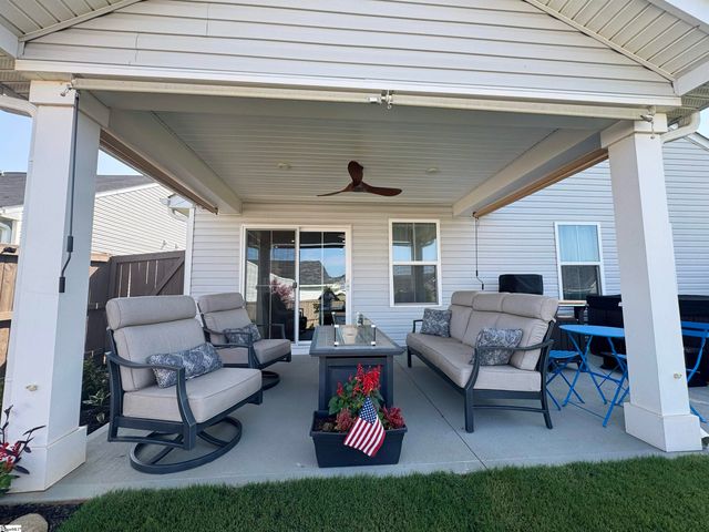 1324 Coffeetree Drive, Woodruff, SC 29388