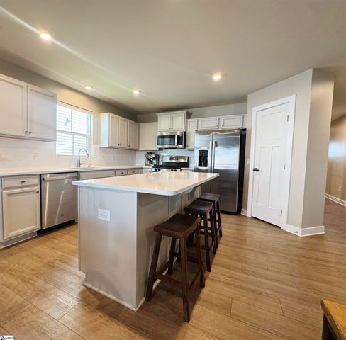 1324 Coffeetree Drive, Woodruff, SC 29388