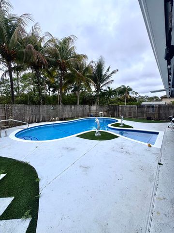 14618 Temple Boulevard, The Acreage, FL 33470