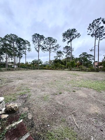 14618 Temple Boulevard, The Acreage, FL 33470