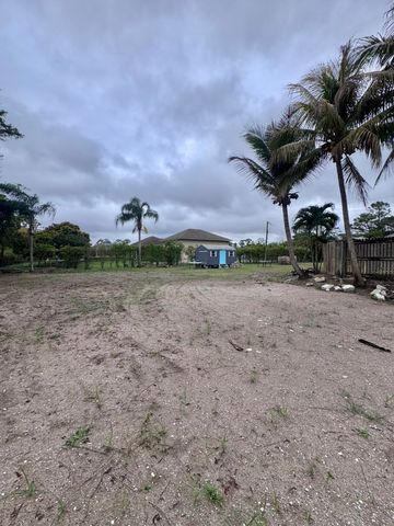 14618 Temple Boulevard, The Acreage, FL 33470