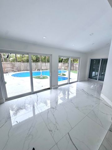 14618 Temple Boulevard, The Acreage, FL 33470