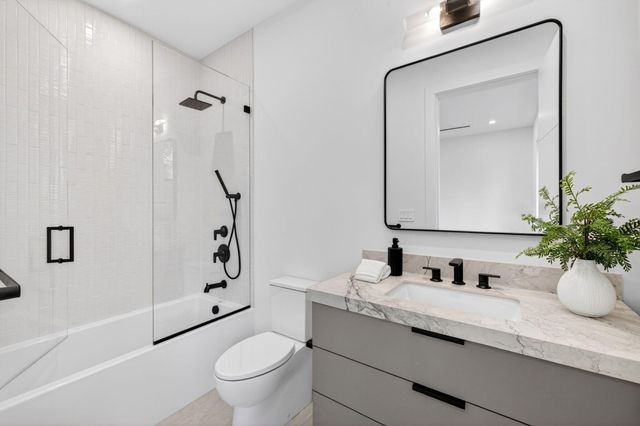2717 NE 33rd Street, Fort Lauderdale, FL 33306