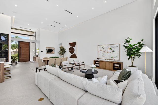 2717 NE 33rd Street, Fort Lauderdale, FL 33306