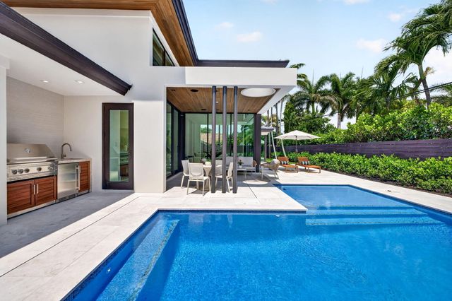 2717 NE 33rd Street, Fort Lauderdale, FL 33306