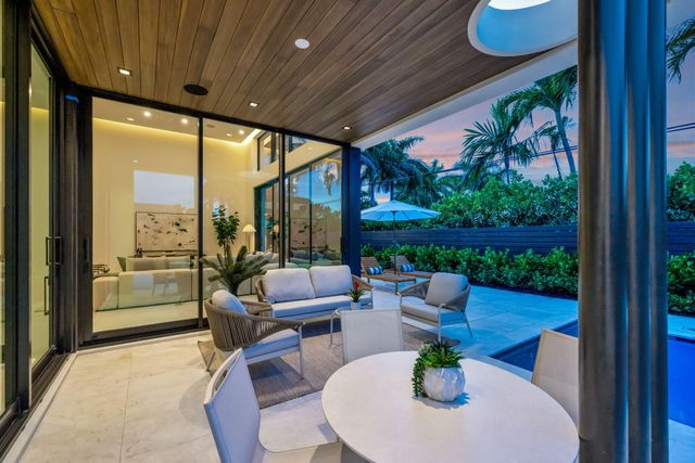2717 NE 33rd Street, Fort Lauderdale, FL 33306