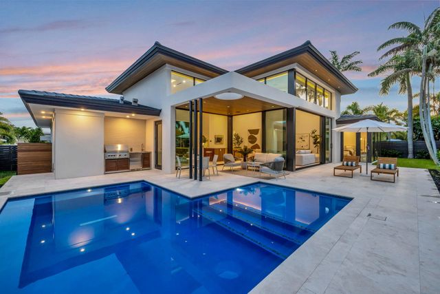 2717 NE 33rd Street, Fort Lauderdale, FL 33306