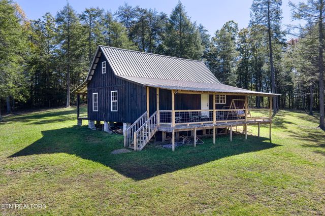 4832 Lovejoy Rd, Crawford, TN 38554