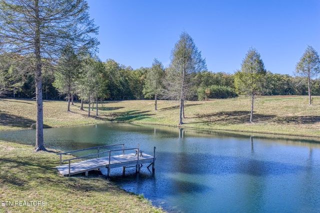 4832 Lovejoy Rd, Crawford, TN 38554